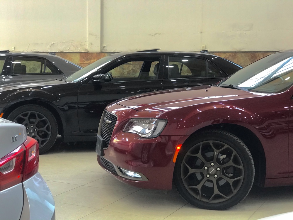 کرایسلەر 300